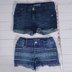 Cat & Jack Bottoms - Cat & Jack Girls Denim Shorts Size XS 4 / 5 Cat & Jack Bottoms - Cat & Jack Girls Denim Shorts Size XS 4 / 5